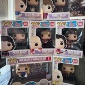 Funko Pop "The Brady Bunch" 7 characters.